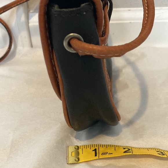 Vintage 80’s Crossbody - Picture 8 of 11